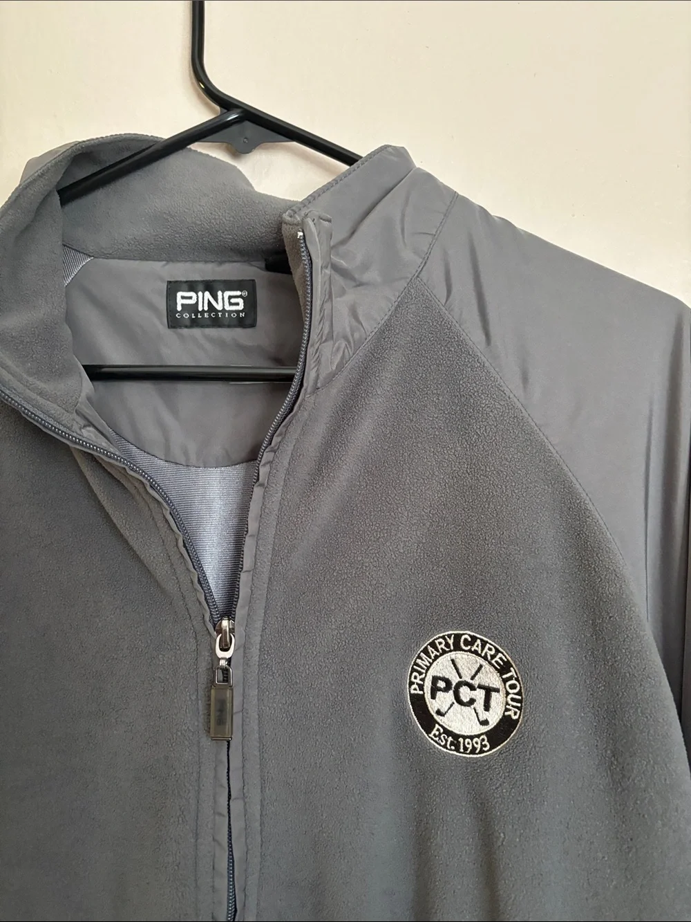 PCT TOUR Charcoal Gray Quarter-Zip Windbreaker size medium